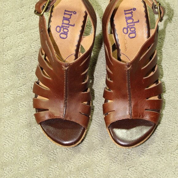Indigo by Clarks Women's 6.54M Brown Leather 1" Platform 3.5" Wedge Heels - Picture 2 of 8